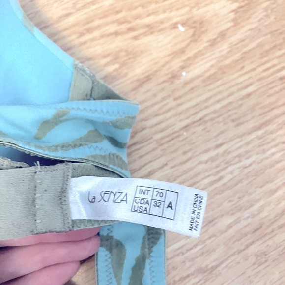 SOLD - Lasenza 32a Zebra Print Turquoise and Tan/green Bra - Picture 4 of 4